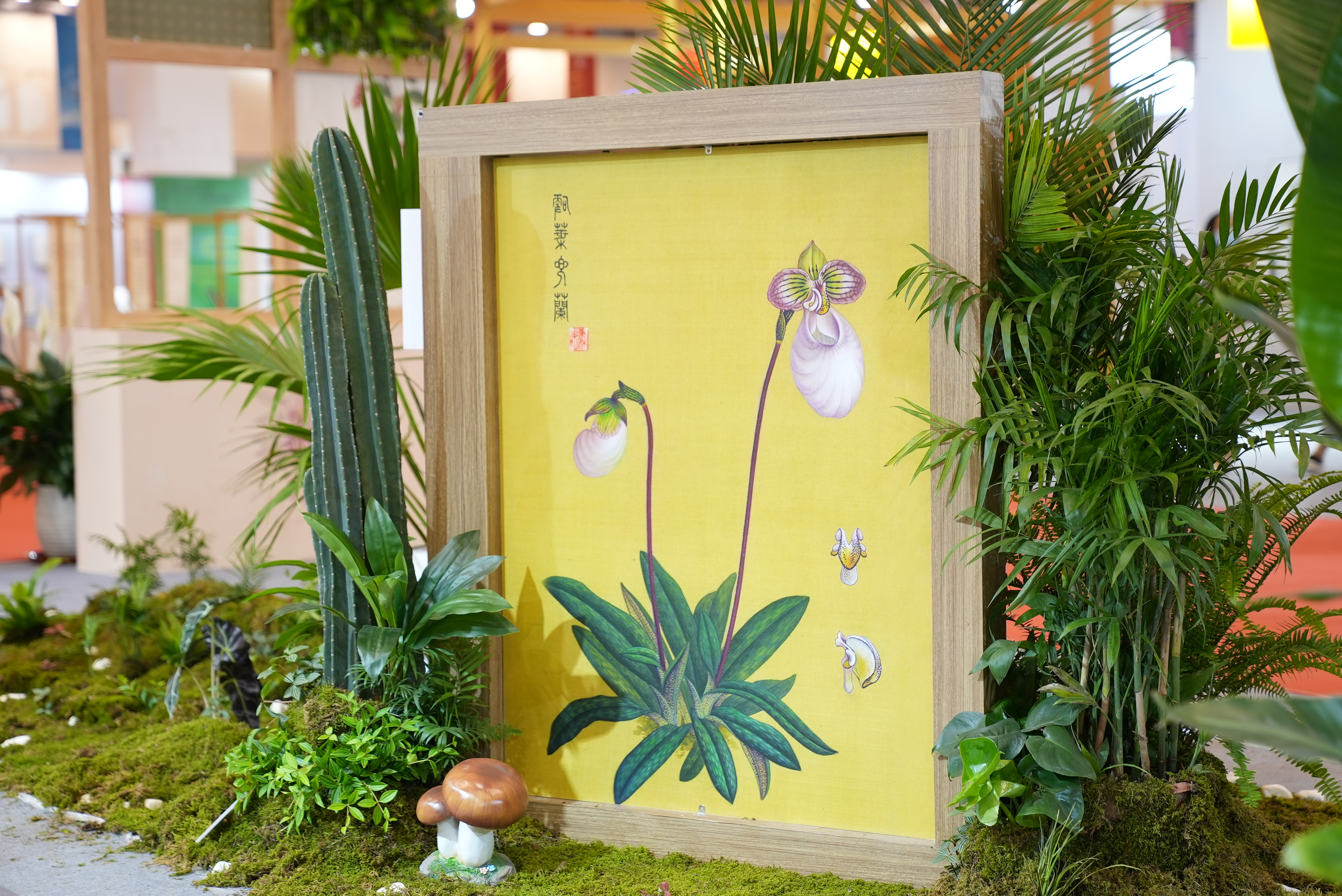 从用钢笔绘图到用毛笔白描……现在的中国植物科学画,虽借鉴西方现代